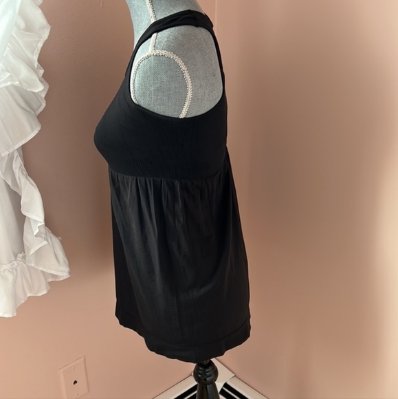 🛑 Athletic Essentials Black Medium Tank 🚔 - Picture 3 of 5